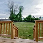 Newly Renovated 3 Bedroom House In The Heart Of Tannersville